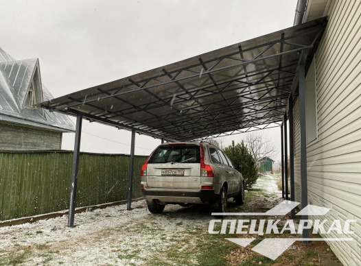 Навес для автомобиля примыкающий к дому №66 - фото 1611