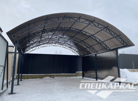 Навес из поликарбоната 6х6 для авто с закрытой боковой стенкой №53 - фото 1486