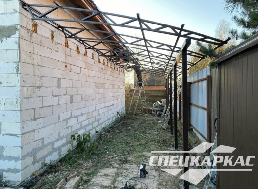 Навес из поликарбоната примыкающий к дому №79 - фото 1742